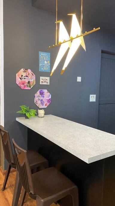 8Pax Cozy Home Stay Jazz Suites 1 Vivacity Kuching Sarawak 3Br Exteriör bild